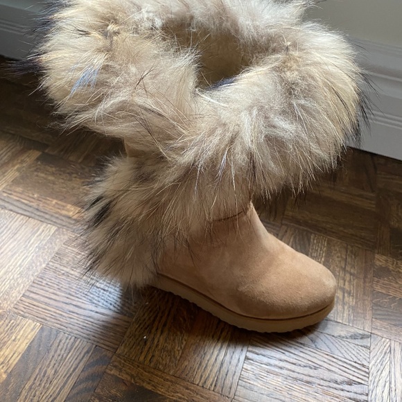 Koolburra suede wedge boots with fur - Picture 2 of 8